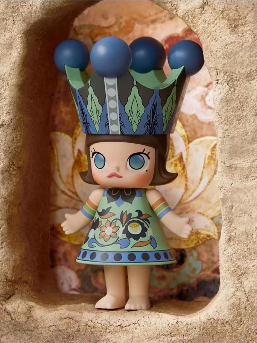 Pop Mart Mega Royal Molly 100% Series 1 - Confirmed Saône Chang - Dun Huang